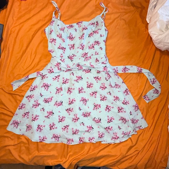 B. Smart Dresses & Skirts - B Smart women’s size 15 baby blue floral dress with matching belt